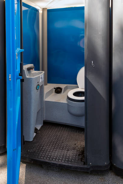 Best Luxury portable toilet rental  in Silver Lake, OH